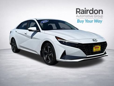 Used 2022 Hyundai Elantra Limited w/ Cargo Package FWD image 1