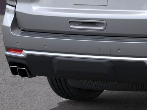 New 2026 Chevrolet Suburban High Country image 14