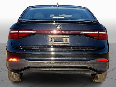 Used 2025 Volkswagen Jetta S image 5