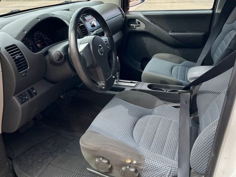 Used 2005 Nissan Frontier NISMO AWD/4WD image 9