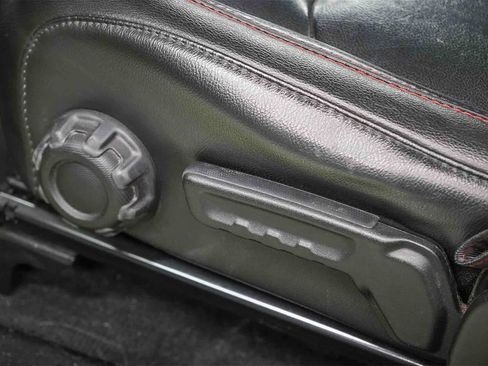 Used 2021 Jeep Wrangler Unlimited Rubicon w/ Xtreme Recon 35" Tire Package image 22