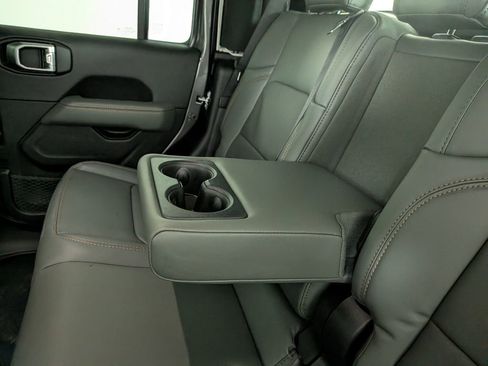 New 2026 Jeep Gladiator Mojave AWD/4WD image 30