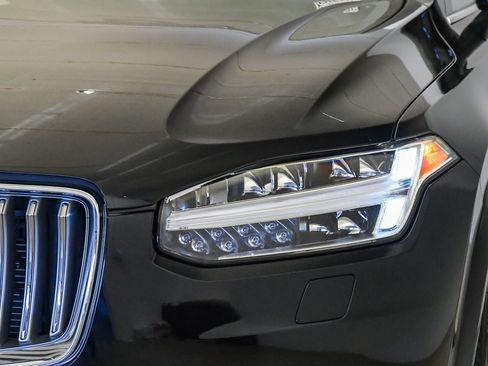 Certified 2024 Volvo XC90 B6 Plus w/ Protection Package Premier AWD/4WD image 9