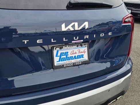 Certified 2024 Kia Telluride S FWD image 25