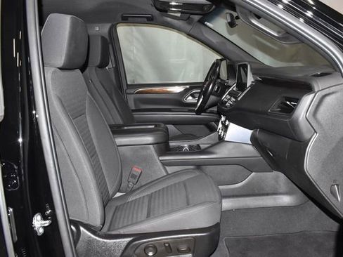 Used 2022 GMC Yukon SLE image 29