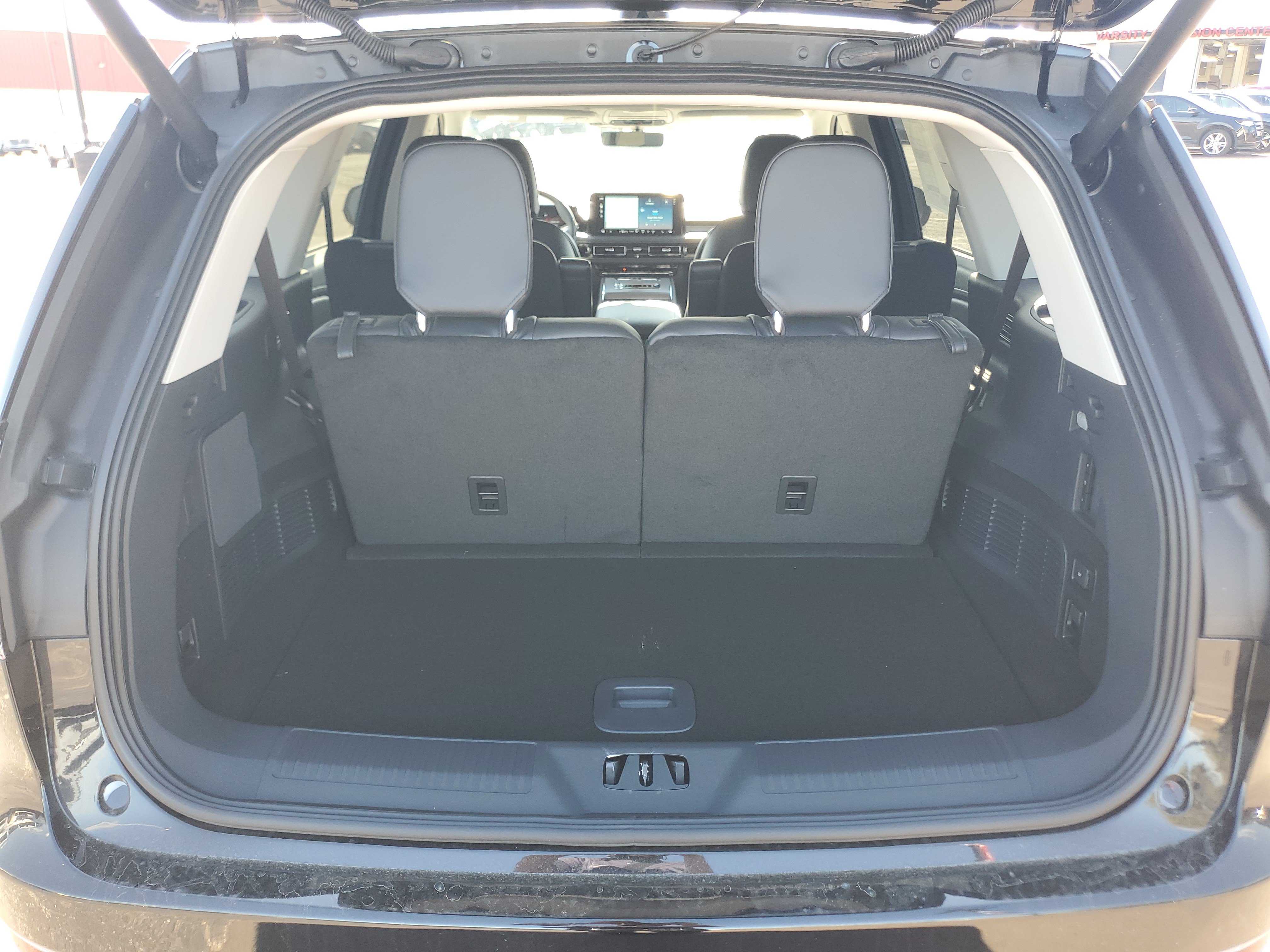 New 2026 Lincoln Aviator AWD image 29