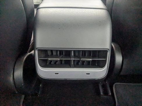 Used 2023 Tesla Model 3 Performance image 20