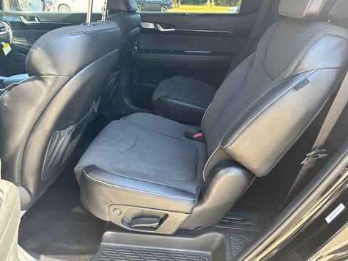 Used 2025 Hyundai Palisade Calligraphy image 22