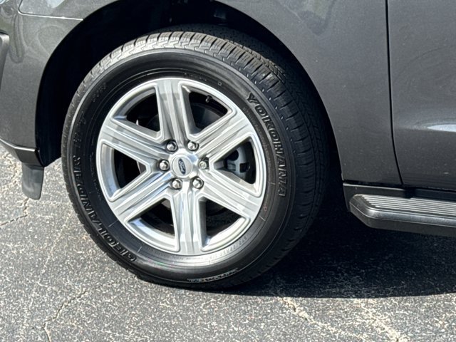 Used 2021 Ford Expedition Max XLT RWD image 5