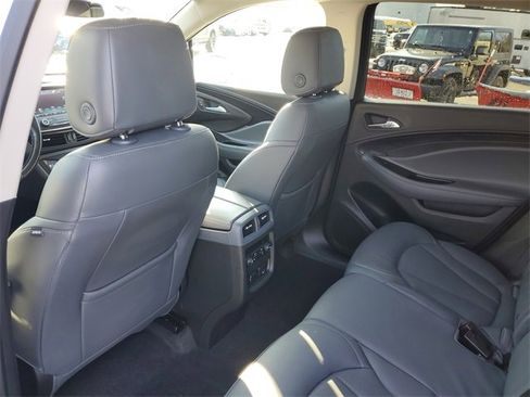 Used 2020 Buick Envision Essence image 22