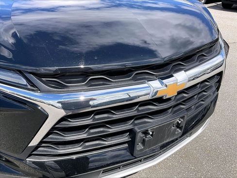 Used 2025 Chevrolet Blazer LT AWD/4WD image 29