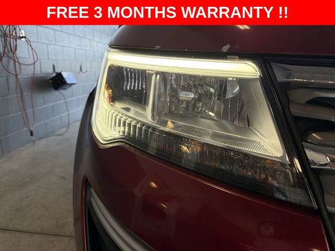 Used 2018 Ford Explorer XLT AWD/4WD image 36