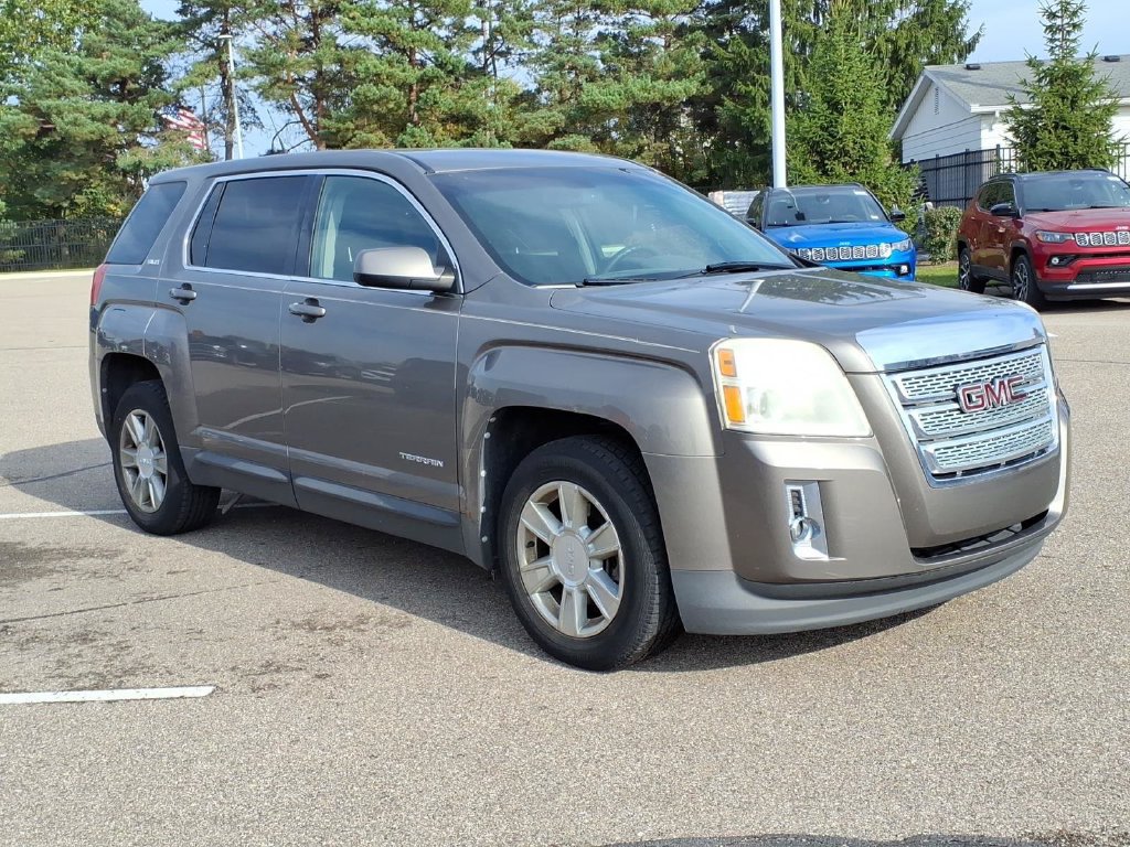 Used 2011 GMC Terrain SLE AWD/4WD image 3