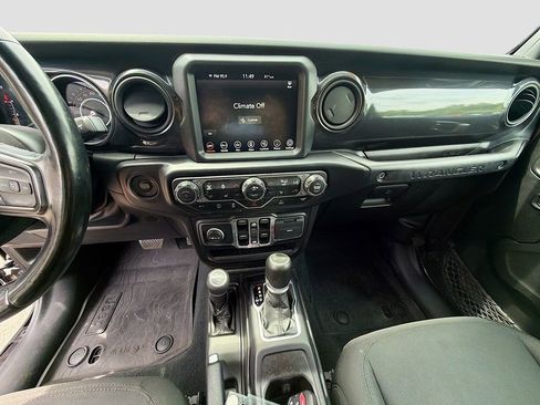 Used 2022 Jeep Wrangler Unlimited Sport AWD/4WD image 24