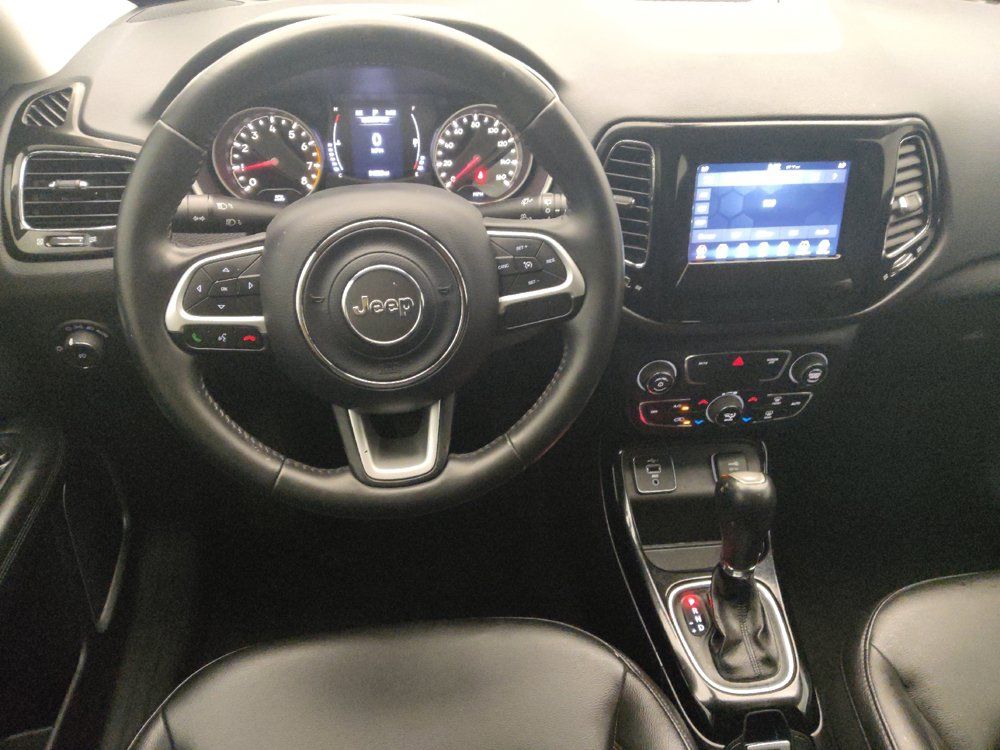 Used 2019 Jeep Compass Latitude FWD image 22