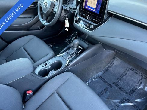 Used 2024 Toyota Corolla LE image 15