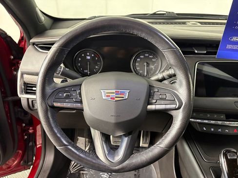 Used 2021 Cadillac XT4 Sport image 17