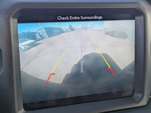 Used 2018 Jeep Wrangler Unlimited Sahara image 14