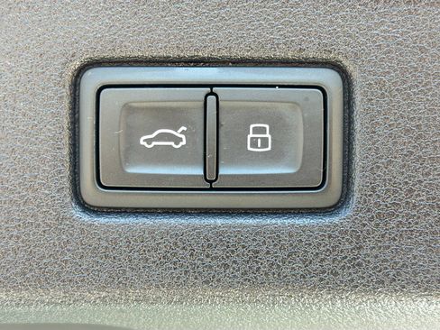 Used 2023 Audi A5 2.0T Premium w/ Convenience Package image 13