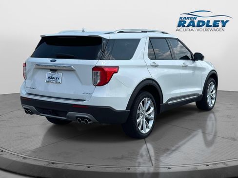 Used 2023 Ford Explorer Platinum w/ Technology Package AWD/4WD image 2
