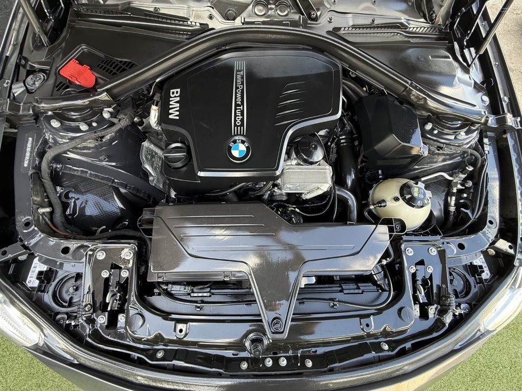 Used 2016 BMW 328i Sedan w/ Driver Assistance Package RWD image 30