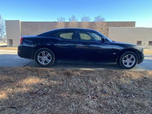 Used 2009 Dodge Charger SXT image 9