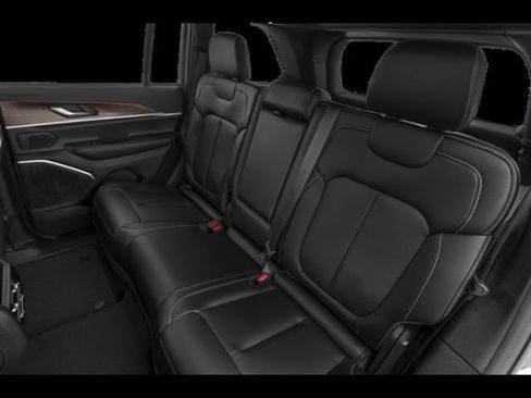 New 2026 Jeep Grand Cherokee Limited image 30