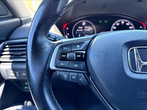 Used 2019 Honda Accord Touring image 18