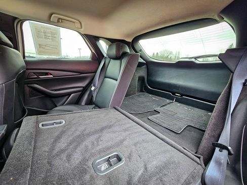 Used 2023 MAZDA CX-30 AWD 2.5 S w/ Select Package image 32