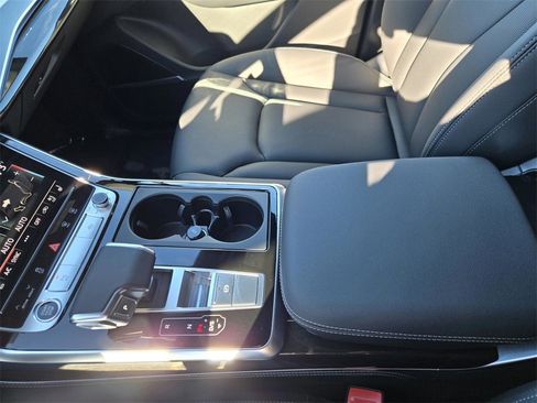 Used 2025 Audi Q7 3.0T Premium Plus w/ Premium Plus Package image 23