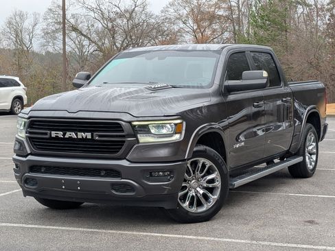 Used 2022 RAM 1500 Laramie w/ Sport Appearance Package image 4