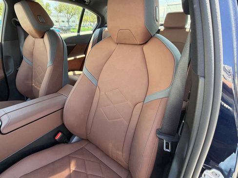 New 2026 BMW 530i xDrive w/ M Sport Package AWD/4WD image 24