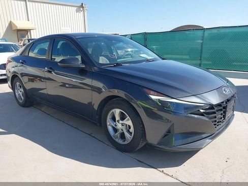 Used 2021 Hyundai Elantra SE FWD image 1