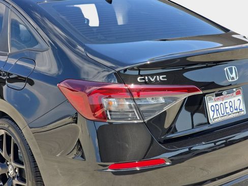 Used 2025 Honda Civic Sport image 35