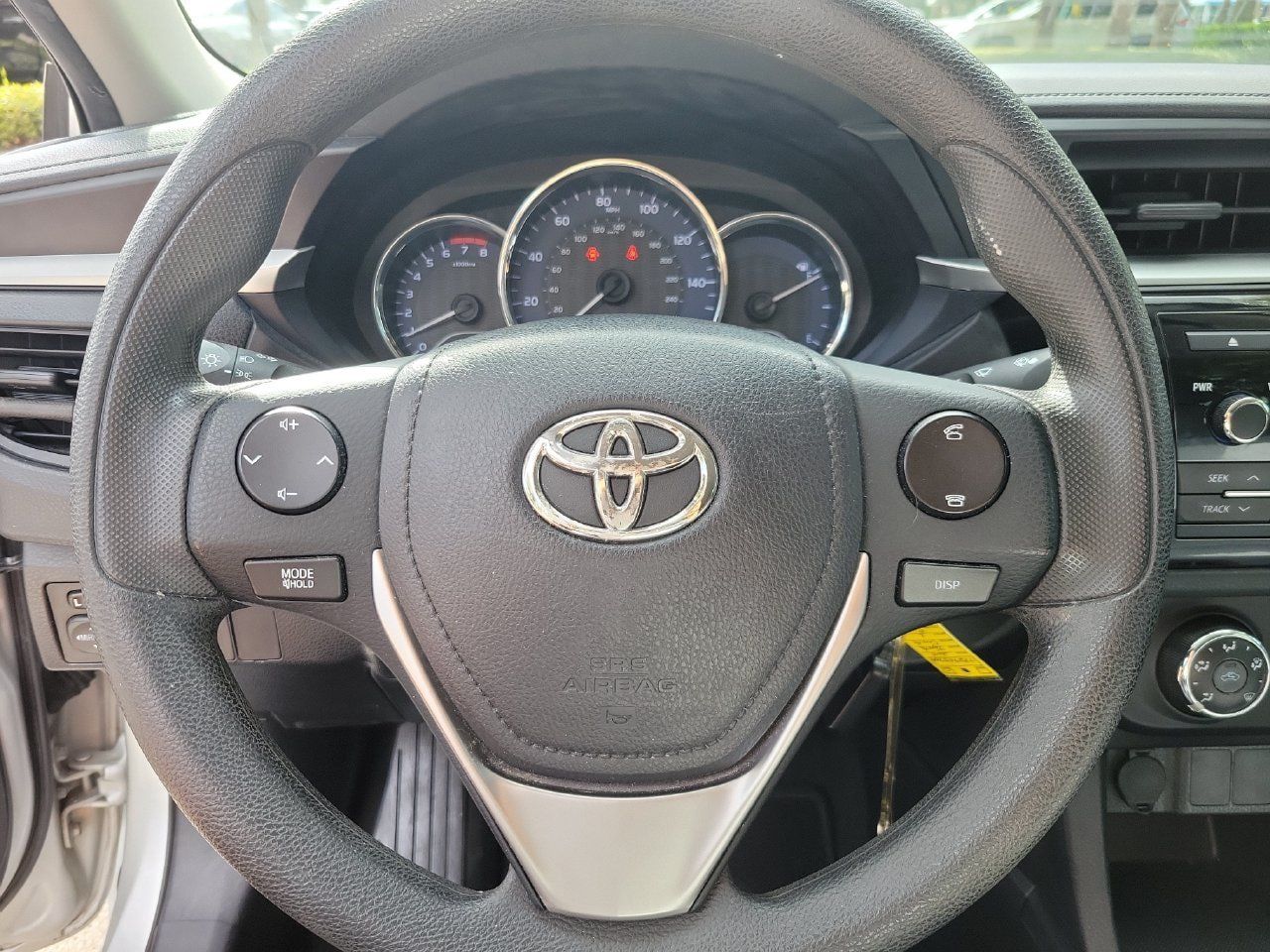 Used 2015 Toyota Corolla L FWD image 17