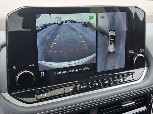 Certified 2023 Nissan Rogue SL w/ SL Premium Package image 18