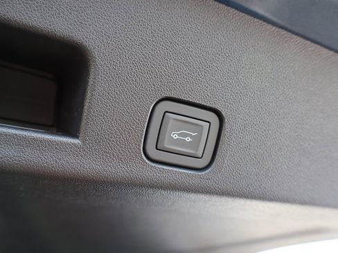 New 2026 Chevrolet Traverse LT w/ Midnight/Sport Edition image 36