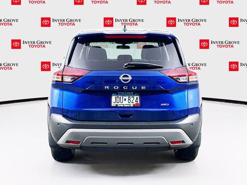 Used 2023 Nissan Rogue S AWD/4WD image 6