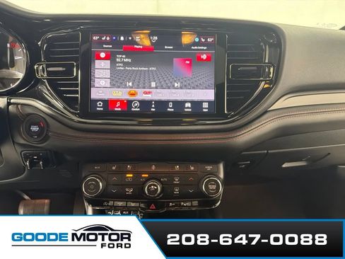 Used 2024 Dodge Durango GT AWD/4WD image 15