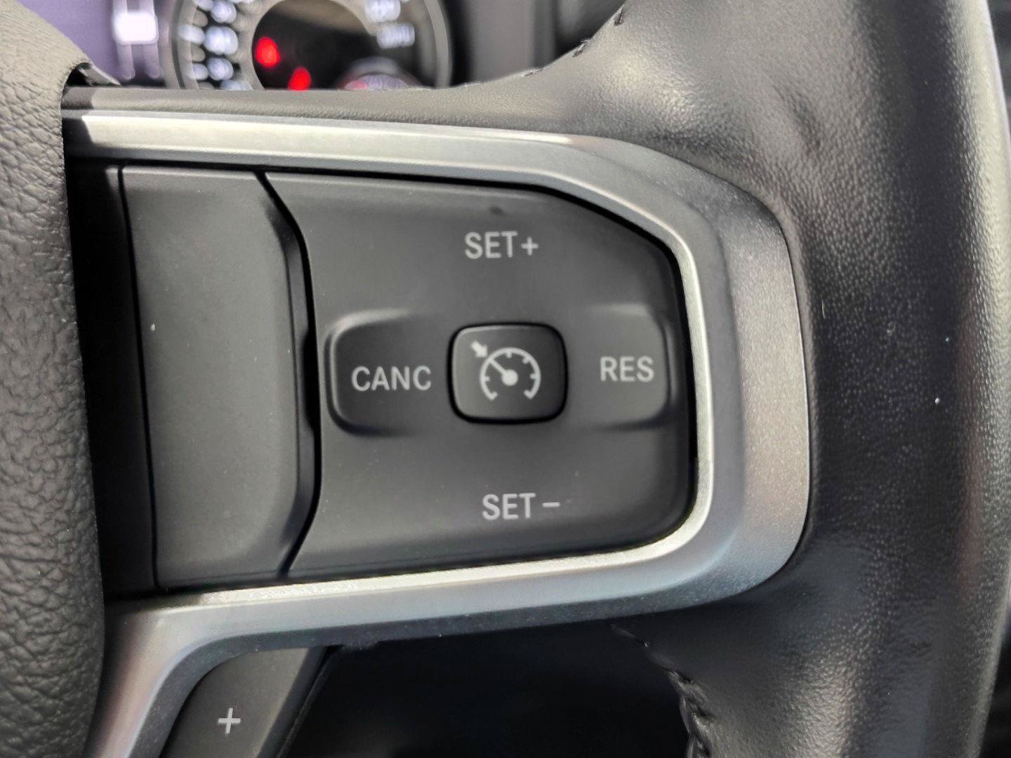 Used 2023 RAM 1500 Big Horn AWD/4WD image 10