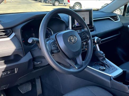 Used 2024 Toyota RAV4 XLE image 16