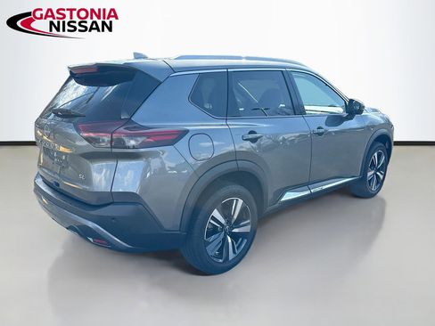 Used 2023 Nissan Rogue SL image 9