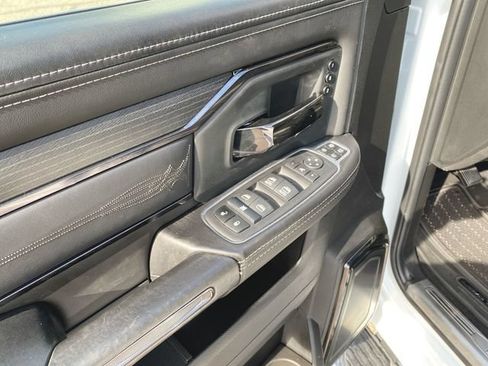 Used 2024 RAM 2500 Limited AWD/4WD image 24