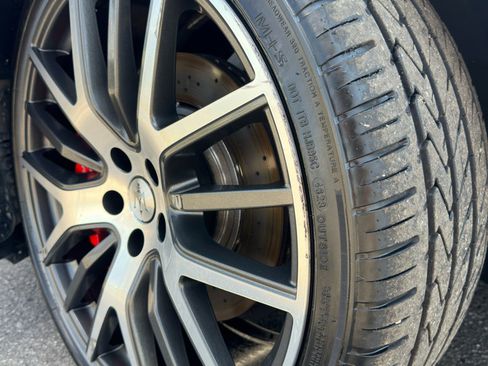 Used 2017 Maserati Ghibli S image 4