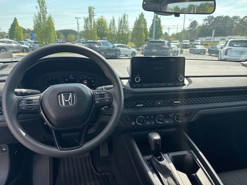 Used 2024 Honda Accord EX image 14