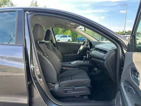 Used 2021 Honda HR-V LX image 12