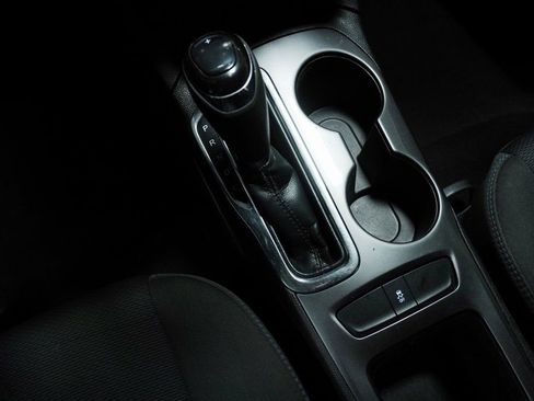 Used 2018 Chevrolet Cruze LT w/ Convenience Package image 17