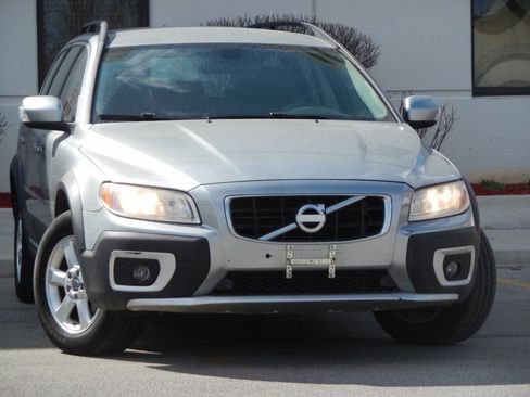 Used 2010 Volvo XC70 3.2 image 4