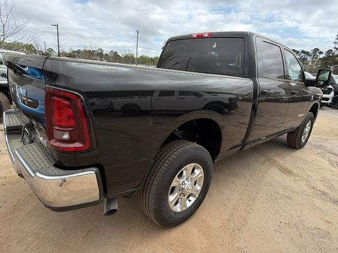 New 2026 RAM 2500 Big Horn AWD/4WD image 8