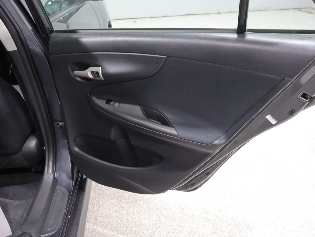 Used 2009 Toyota Corolla S w/ Sport Pkg FWD image 20